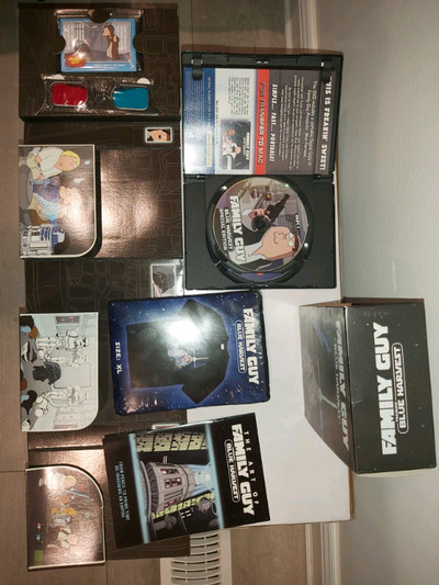 FAMILY GUY STAR WARS COLLECTORS BOX DVD SET BLUE HARVEST. Comes with all accessories still 100% mint...