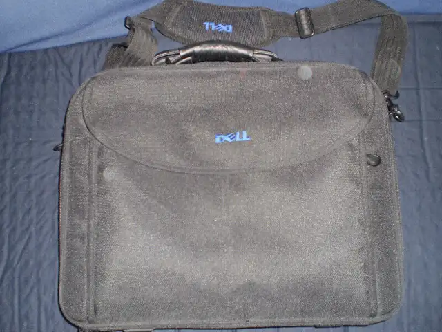 HP, Dell, NEC Laptop Carrying Cases and Luggage in Laptop Accessories in City of Toronto - Image 4
