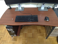 Computer  Desk / Table