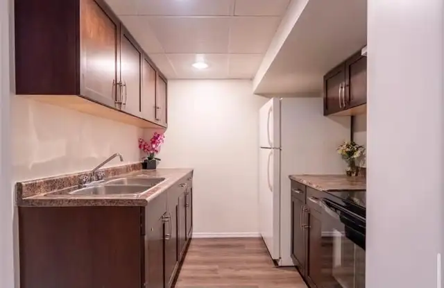Home for Rent Transcona - 6 Bed 2 Bath in Long Term Rentals in Winnipeg - Image 30