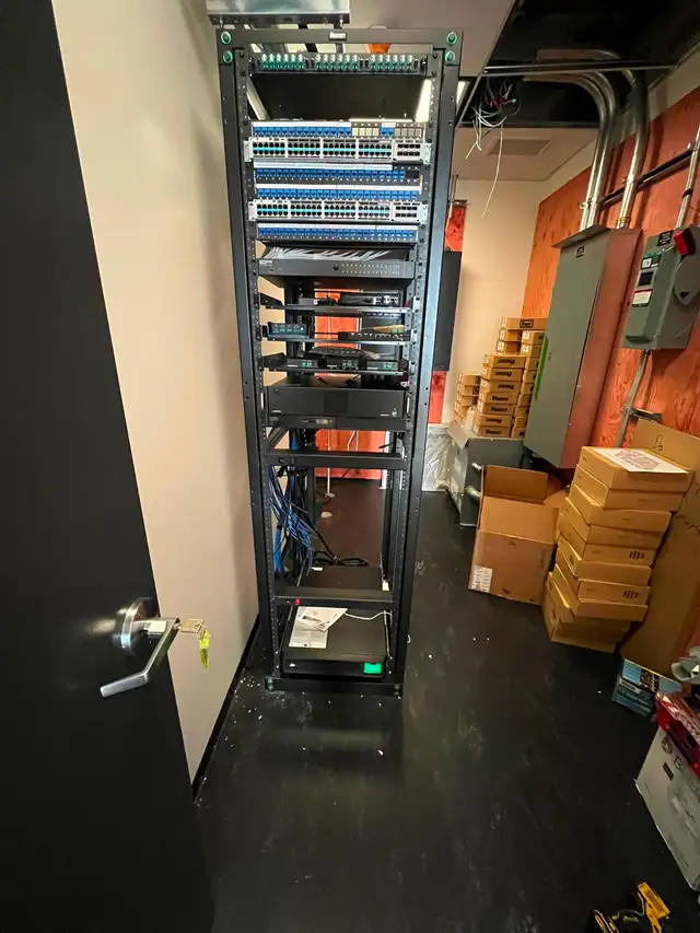 cat6 ,structured cabling,fiber,network cabling558824079806310401