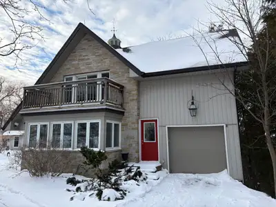 Bright, sunny, quiet, large 1-bedroom upstairs apartment with garden and forest views, private entra...