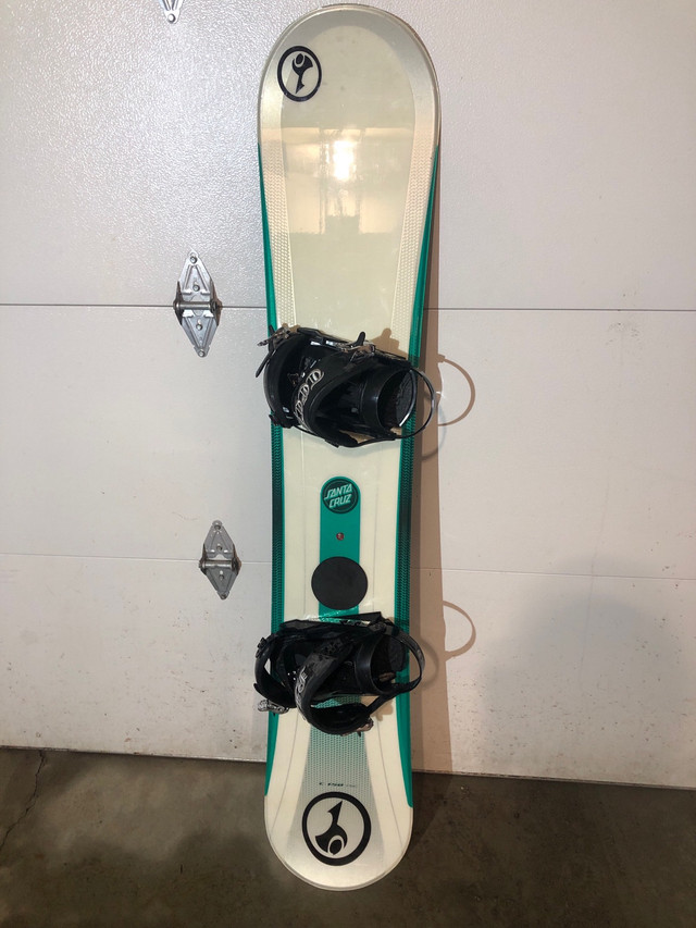 Santa Cruz Snowboard 158cm Great Shape Fresh Wax in Snowboard in London