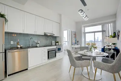 Stunning Lower Penthouse Unit in Lotus Condo. Bright two-bedroom, Two-Bathroom Unit With a Great Lay...