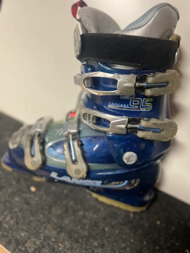 Skis, Poles and Boots and More in Ski in Kingston - Image 6