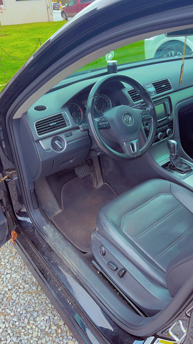 Passat 2015 in Cars & Trucks in Chatham-Kent - Image 4