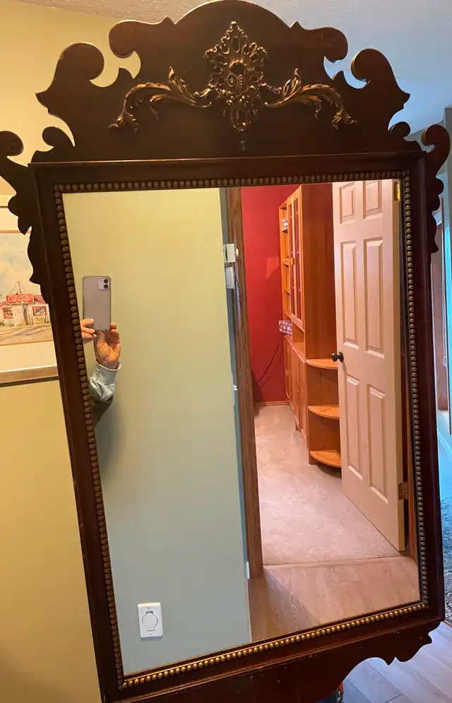 antique mirror in Other in Calgary - Image 4
