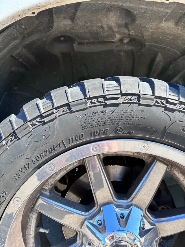 2014 Dodge Ram 1500 SLT 5.7L Hemi - 160KM525321610692536322
