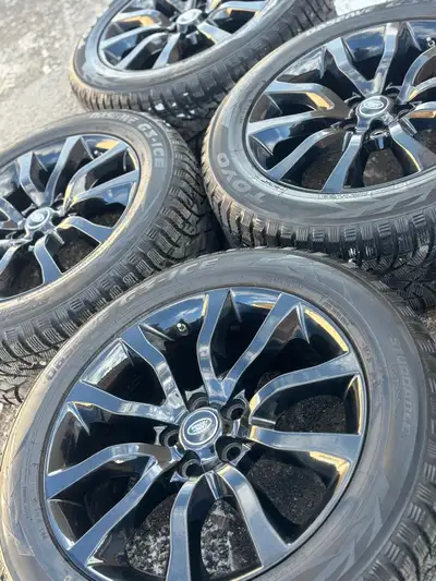 OEM 20”RangeRover/Defender/Discovery(5x120)+Toyo snow+TPMS Set of four authentic 20 inch Range Rover...