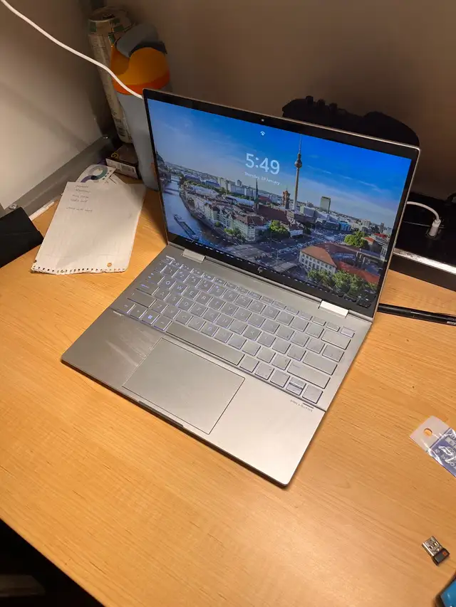 HP Laptop 1000$, negotiable in Laptops in City of Montréal - Image 4