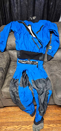 Kokataf dry suit ( large or xl not sure )