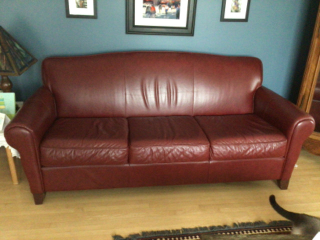 Red leather sofa and love seat | Couches & Futons | Regina | Kijiji