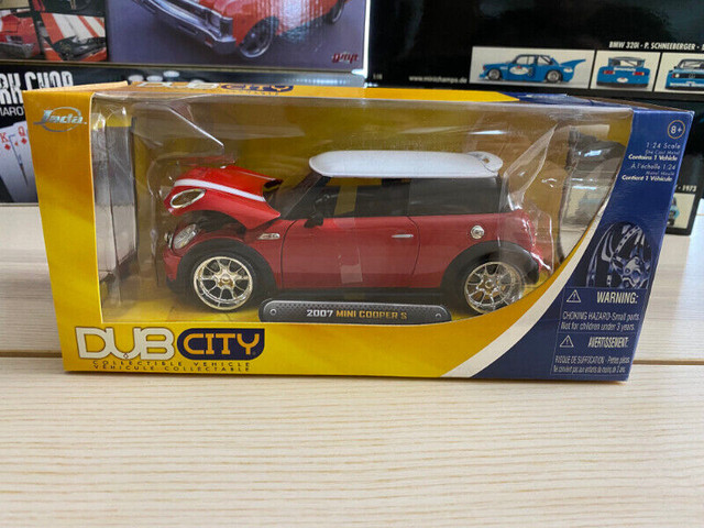 1:24 Diecast Jadatoys Mini Cooper S 2007 Red/White BRAND NEW in Arts & Collectibles in City of Toronto