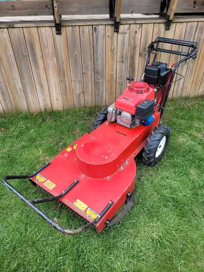 Bush hog/brush cutter, 25" blade, hydrostatic transmission forward/reverse, 13hp Honda engine with n...