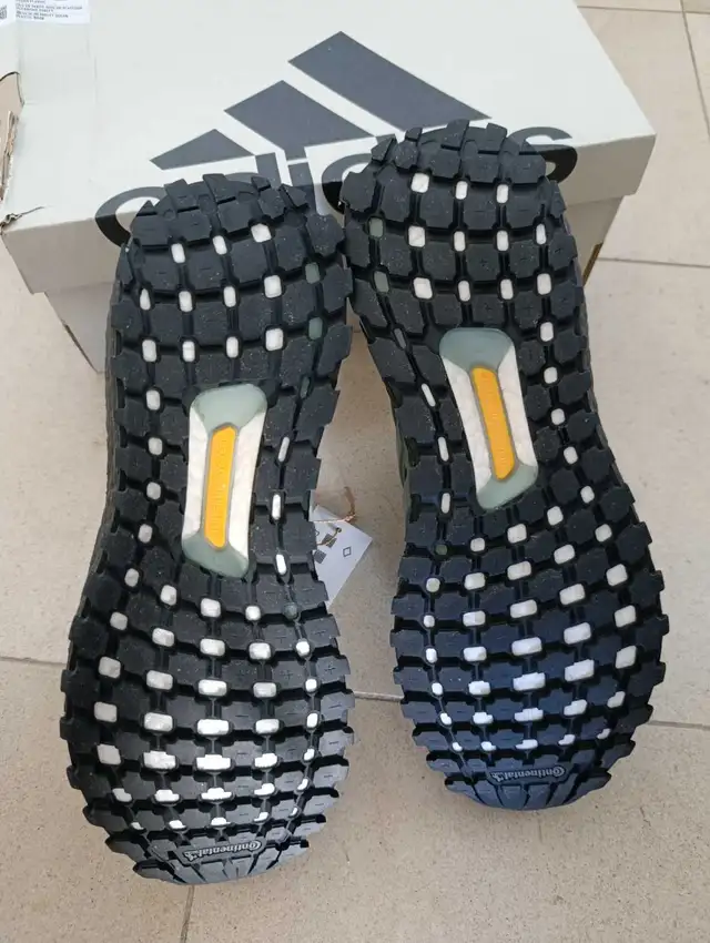 Adidas Ultraboost 1.0 BRAND NEW Men US9  in Men's Shoes in City of Toronto - Image 4