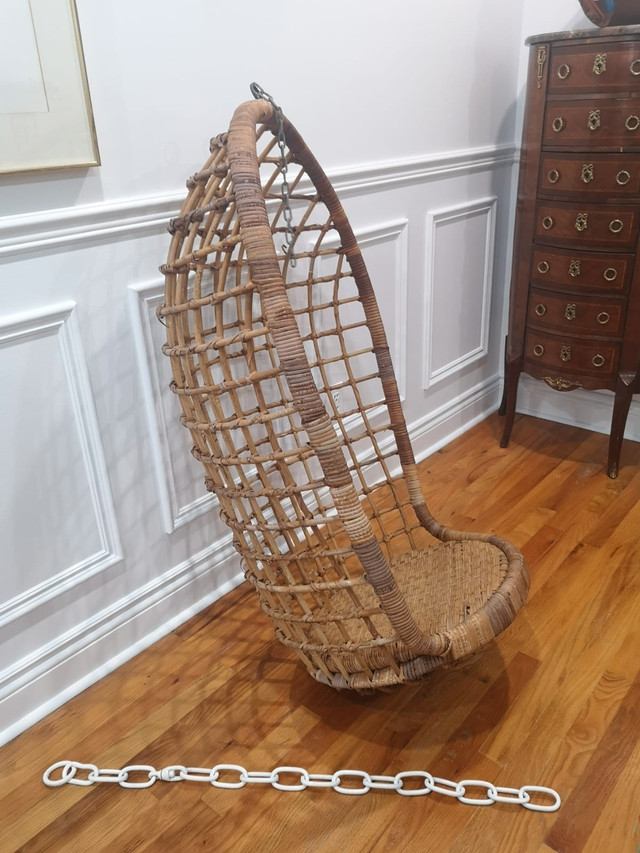Vintage Boho Chic Rattan Hanging Swing Chair in Chairs & Recliners in Oshawa / Durham Region - Image 2