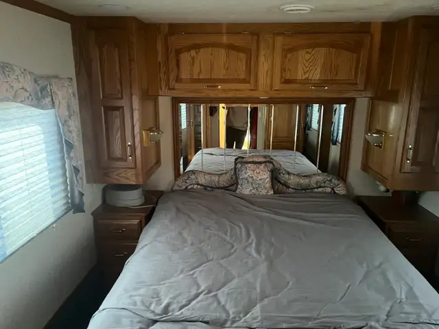 1996 Newmar Mountain Aire 40 ft. motorhome in RVs & Motorhomes in Grande Prairie - Image 9