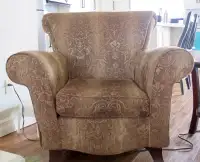 Chaise de salon en excellente condition