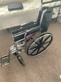 Fauteuil roulant / Wheel chair