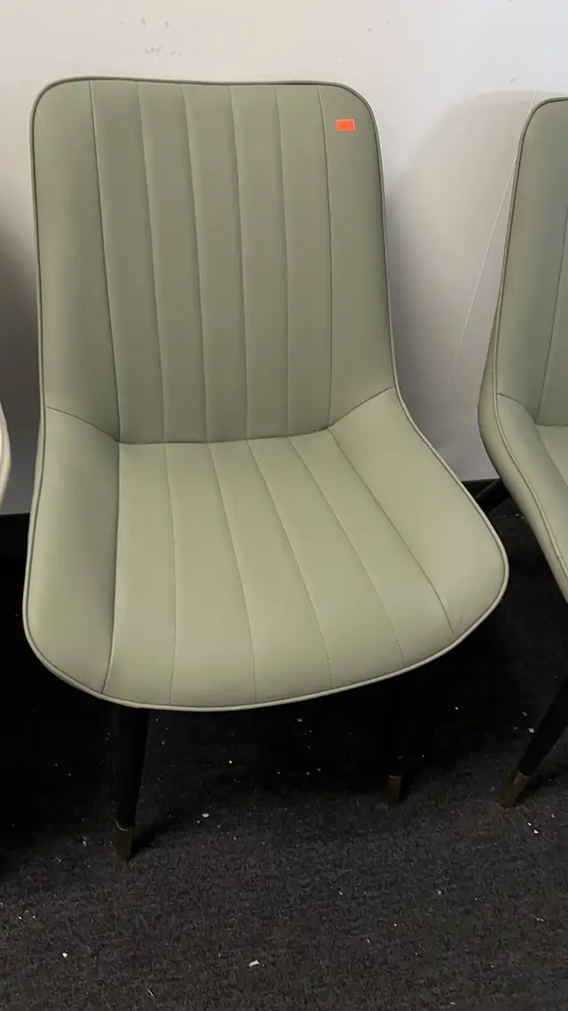 restaurant dining chairs wholesale in Chairs & Recliners in Markham / York Region - Image 7