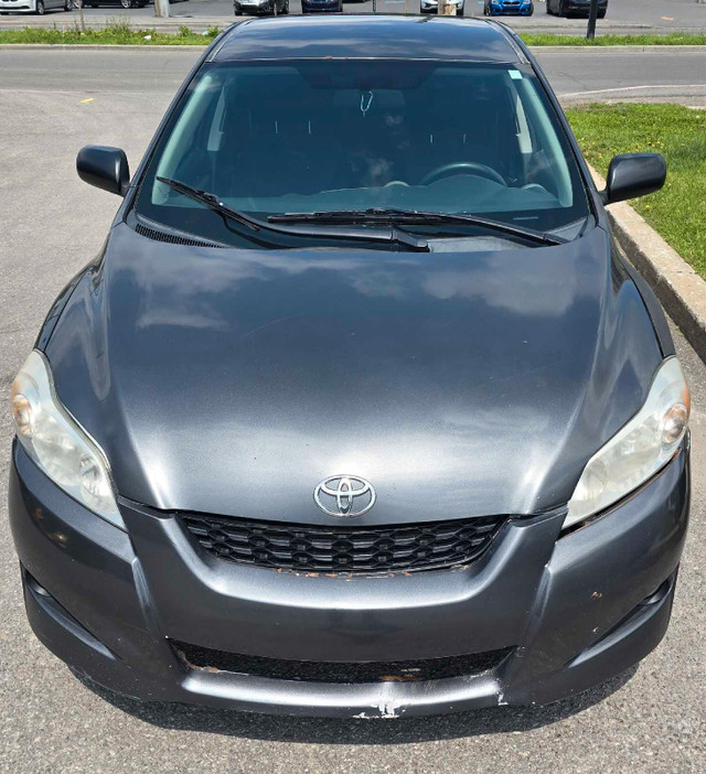 Toyota Matrix 2010 a vendre dans Autos et camions  à Ville de Montréal - Image 3