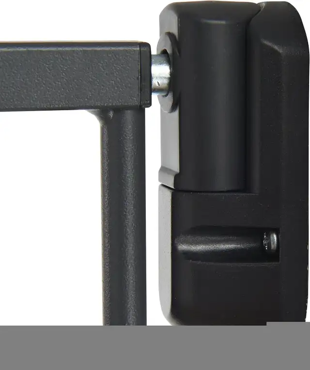 Munchkin Push to Close Hardware Baby Gate, Extends 28.5" to 45" in Gates, Monitors & Safety in Mississauga / Peel Region - Image 3
