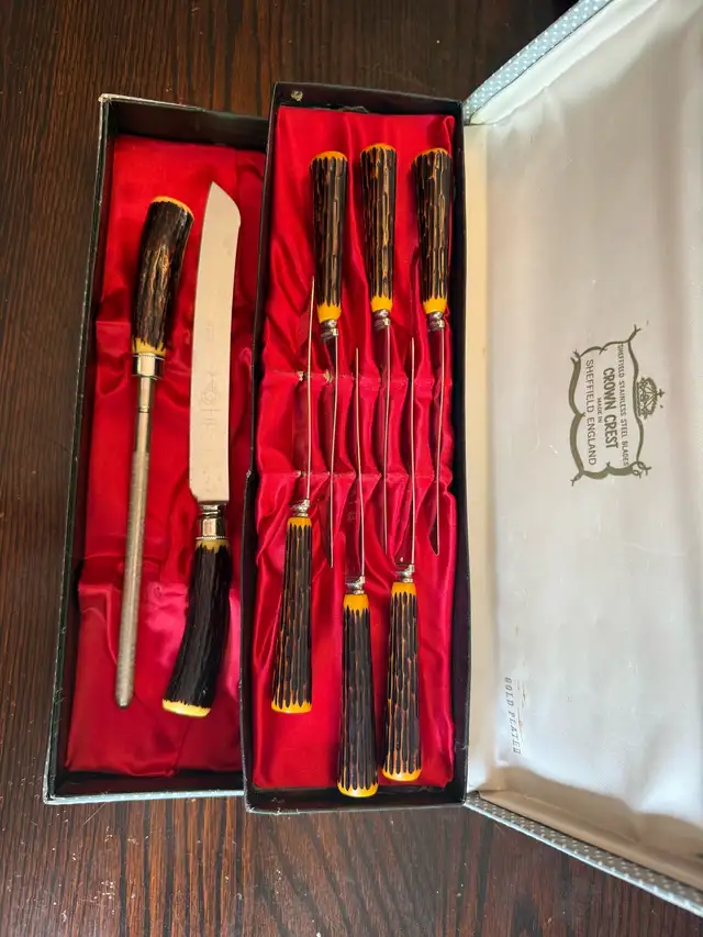 Crown Crest Sheffield Cutlery Set in Kitchen & Dining Wares in City of Toronto - Image 3