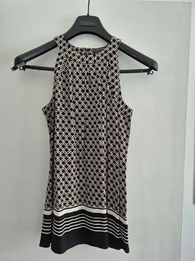 Haut sans manches Suzy Shier size M, View more
