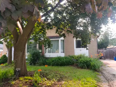 Richmond Crosby 2-Bed Basement Apartment for lease