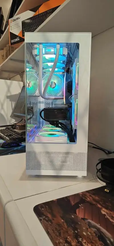 ▶︎ Processor: AMD Ryzen 7 9700X ▶︎CPU COOLER: WATER COOLER RGB ▶︎Motherboard: Gigabyte X670 Aorus ▶︎...