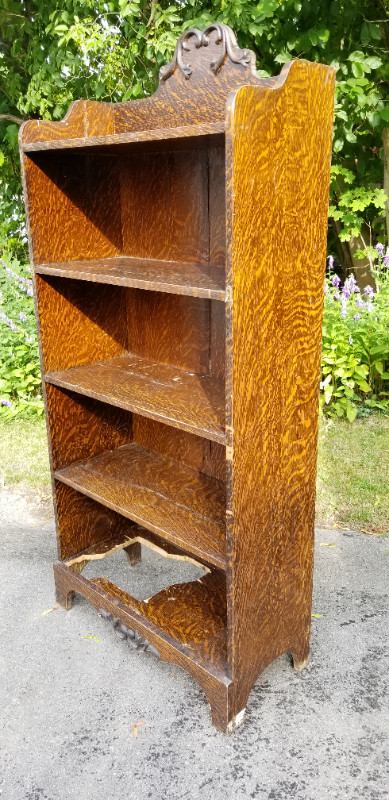 Victorian faux oak hardwood bookcase 4 shelf hole bottom c1900 in Bookcases & Shelving Units in Ottawa - Image 2