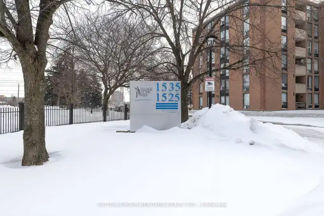 Spacious 3 Bed, 2 Bath Condo w/ Laundry & Parking