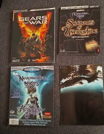 Strategy guides pc. Neverwinter nights+poster 20$ Gears of war 10$ Shadows of undrentine 10$ Ou le l...