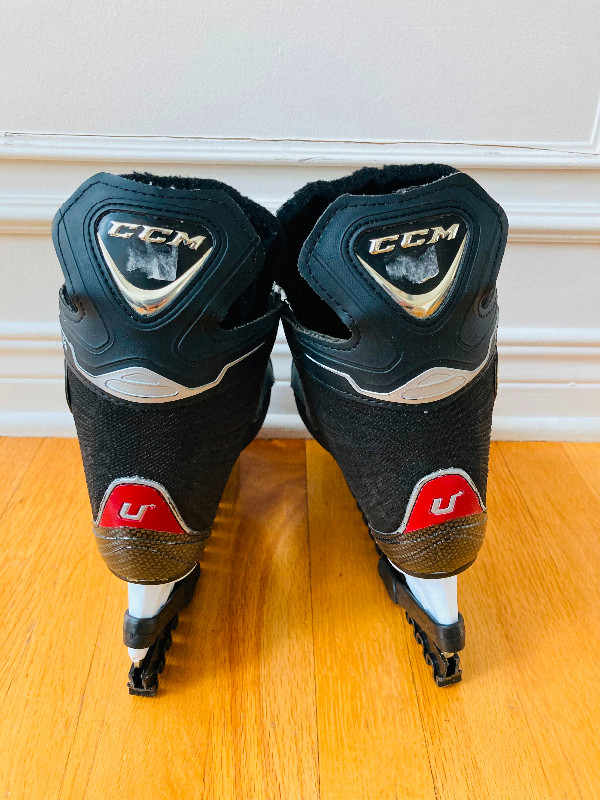 Child’s CCM Hockey Skates and Bauer Caged Helmet in Hockey in Ottawa - Image 2