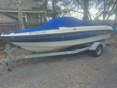 I am selling a 2007 Bayliner M185, a sleek bowrider powered by a 4.3 L Mercruiser engine, perfect fo...