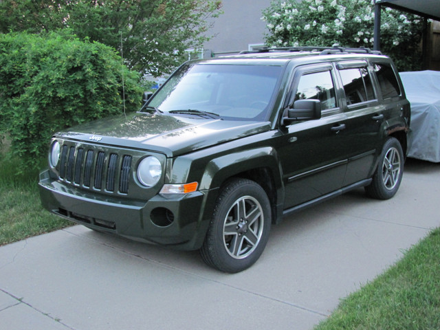 08 Jeep Patriot North 4X4 Loaded 5Sp One Owner in Cars & Trucks in Calgary - Image 2
