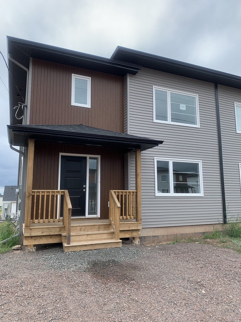 293 Rue Lorette, Dieppe, NB E1A 2E8