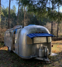 1972 Soveriegn 31 ft   Vintage Airstream For   Sale