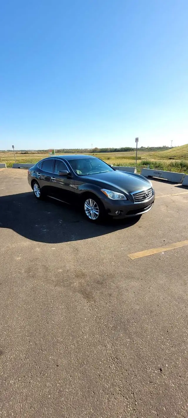 2012 Infiniti M37x
