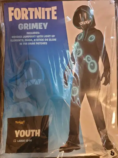 Fortnite Grimey costume, no mask Light works Size: Youth large 12-14 Pet and smoke free home Pickup...