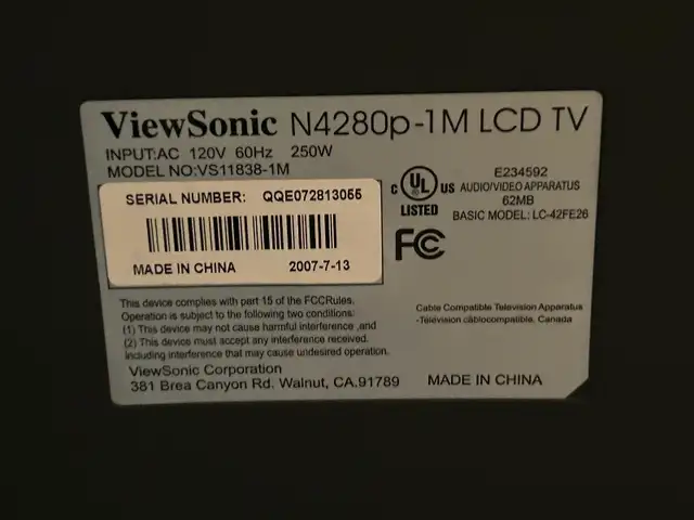 ViewSonic 42-inch LCD Television – Black Gloss Finish with Remot in TVs in Ottawa - Image 4