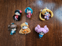 Sailor moon little figures lot