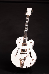 Gretsch G7593T Billy Duffy Signature White Falcon (2023)