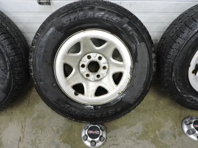 6-Bolt Chev/GM 1500 Rims With Caps and Starfire P265/70/17 Tires in Tires & Rims in Stratford - Image 6