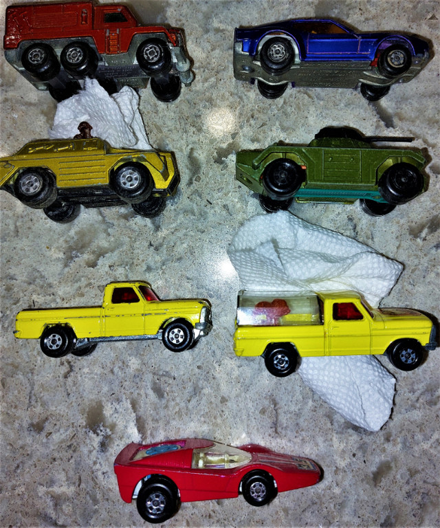 MATCHBOX CARS CARRYING CASE WITH 24 CARS 1:64 in Toys & Games in Guelph - Image 4
