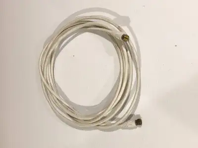 12 foot TV, Satellite, Cable, VCR ... extension cord Kept in a smoke free home Free on street parkin...