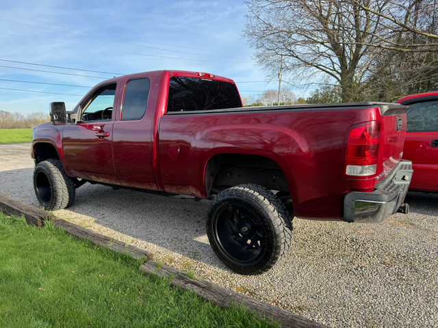 2008 GMC Sierra 2500HD in Cars & Trucks in St. Catharines - Image 3