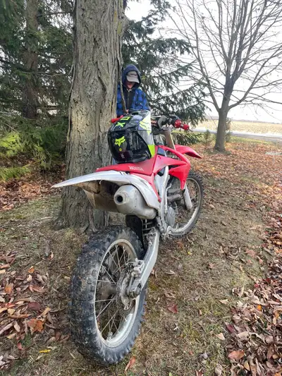 Selling a 2012 Honda crf450r it’s got 38 hours on full motor rebuild bikes mint ready to ride beside...