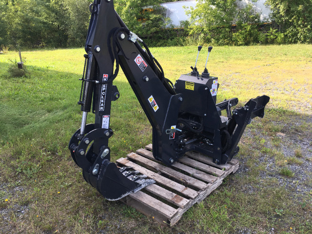 pépine, backhoe pour tracteur dans Pièces et accessoires pour équipement lourd  à Longueuil/Rive Sud - Image 2