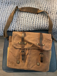 Book bag / satchel  (never used)
